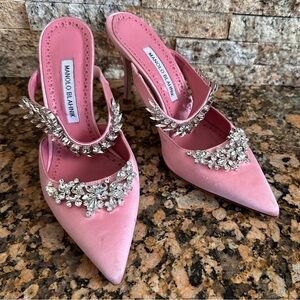 MANOLO BLAHNIK Lurum Pumps Satin with Rhinestone Crystals Barbie Pink
